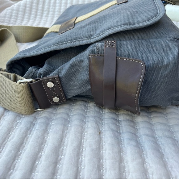 Laptop Bag Messenger • Warner Bros. Logo • Briefcase Bag - Picture 3 of 11